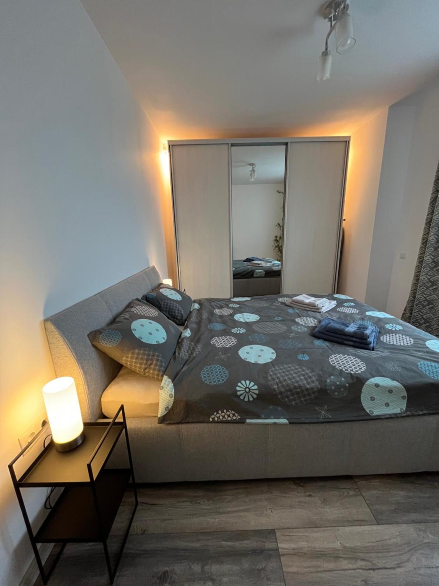 Azzurro Apartment Sibiu Luaran gambar